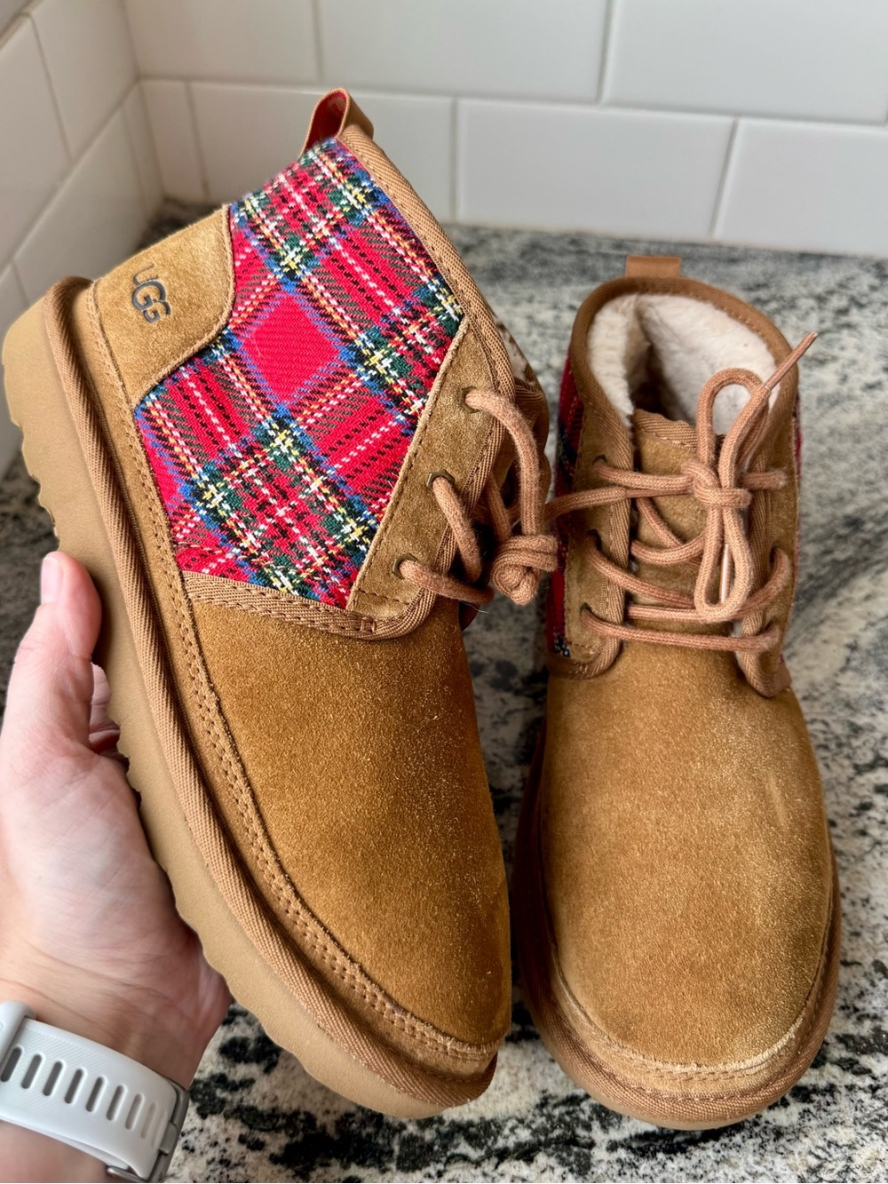 UGG Neumel II Tartan Plaid. Size 6 Y. VGUC.